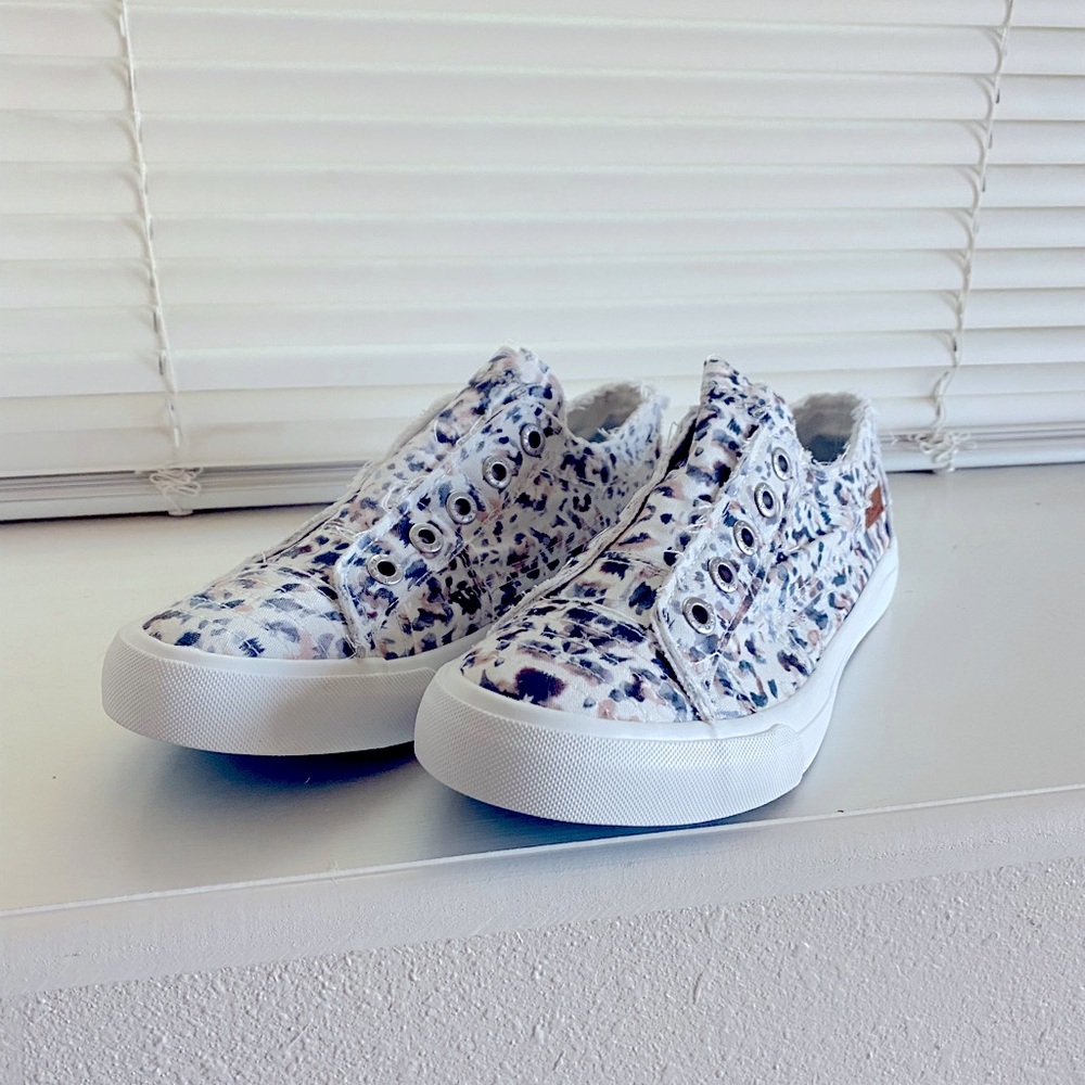 Brand new Blowfish Malibu Loafers! Never been worn!